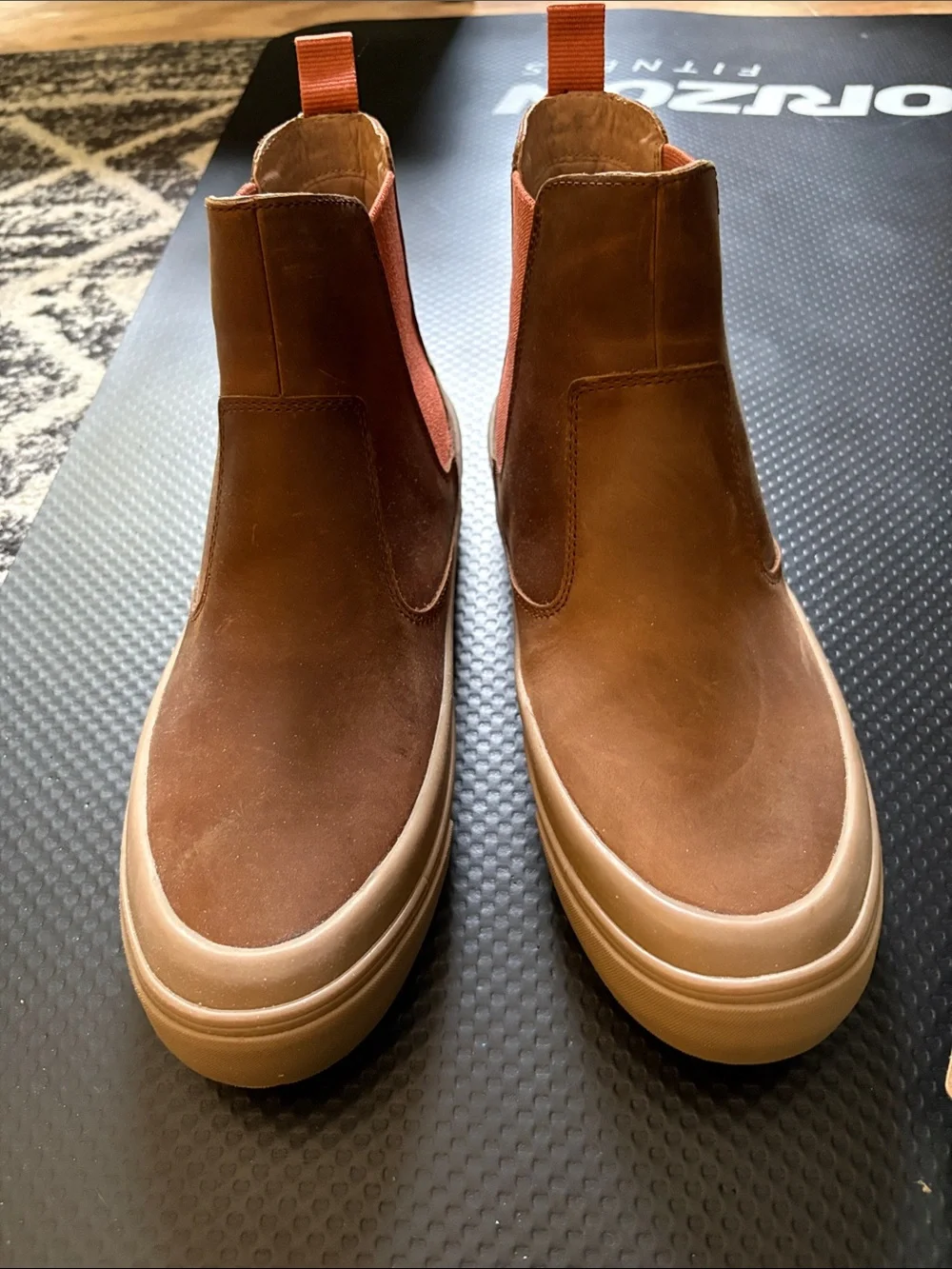 Mens SeeVees Beyond and Back boot size 10.